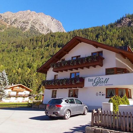 Haus Gfall Kaunertal Exteriör bild