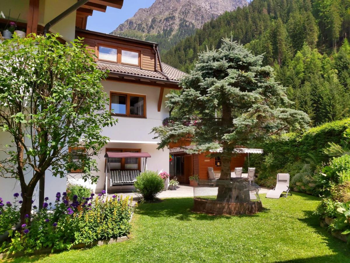 Haus Gfall Kaunertal Exteriör bild