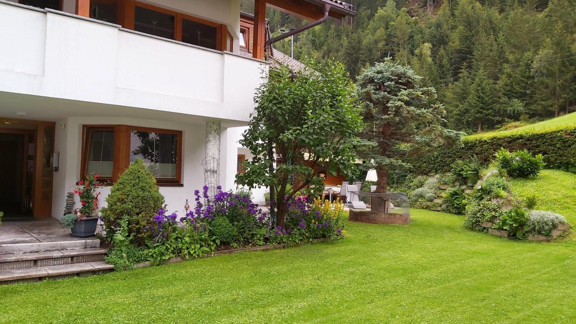 Haus Gfall Kaunertal Exteriör bild