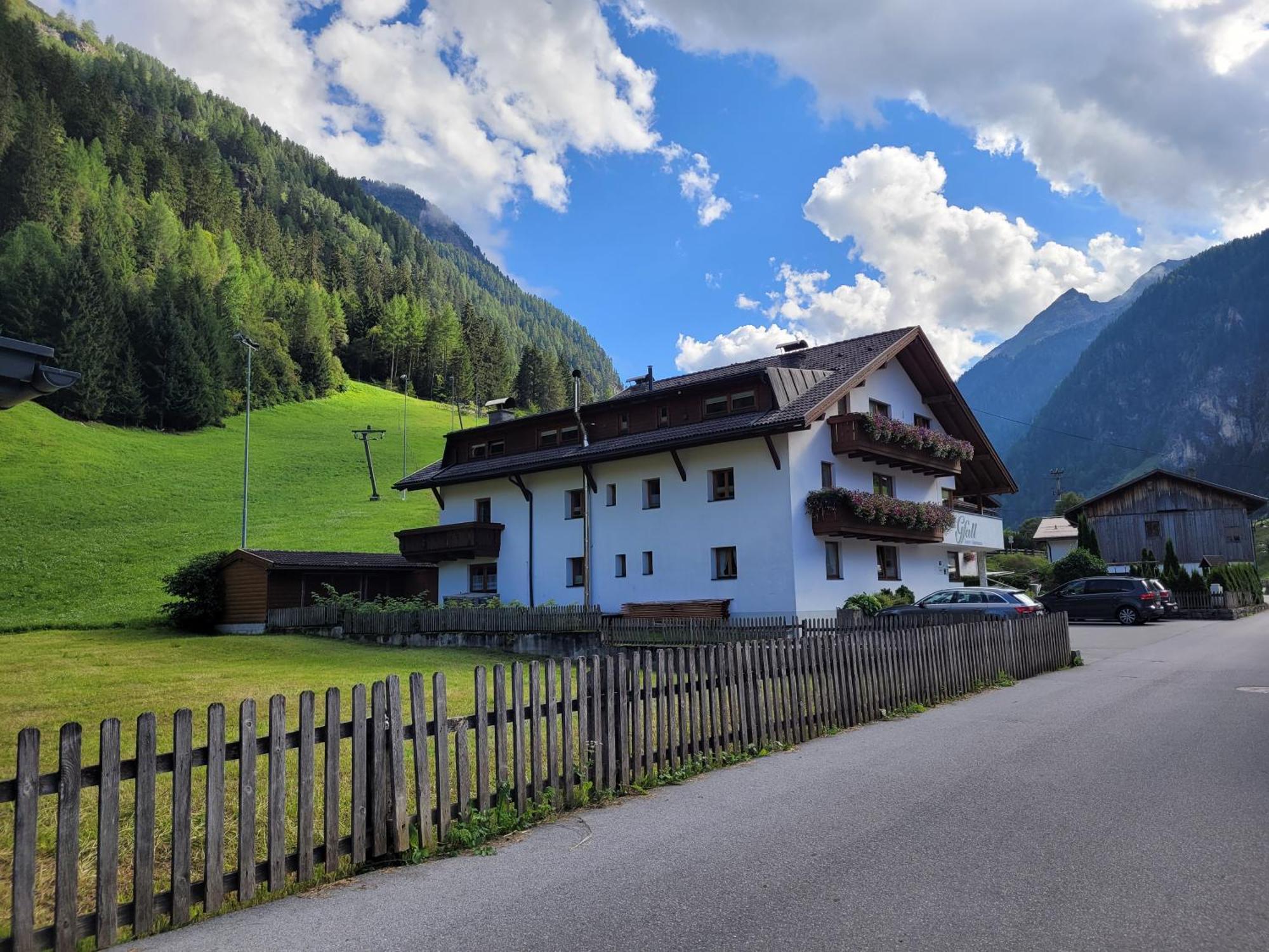 Haus Gfall Kaunertal Exteriör bild