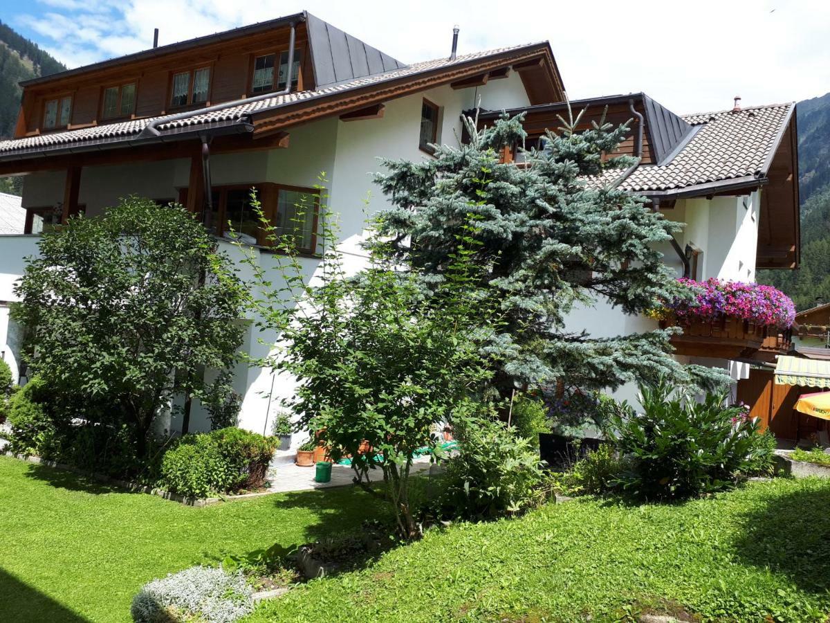 Haus Gfall Kaunertal Exteriör bild